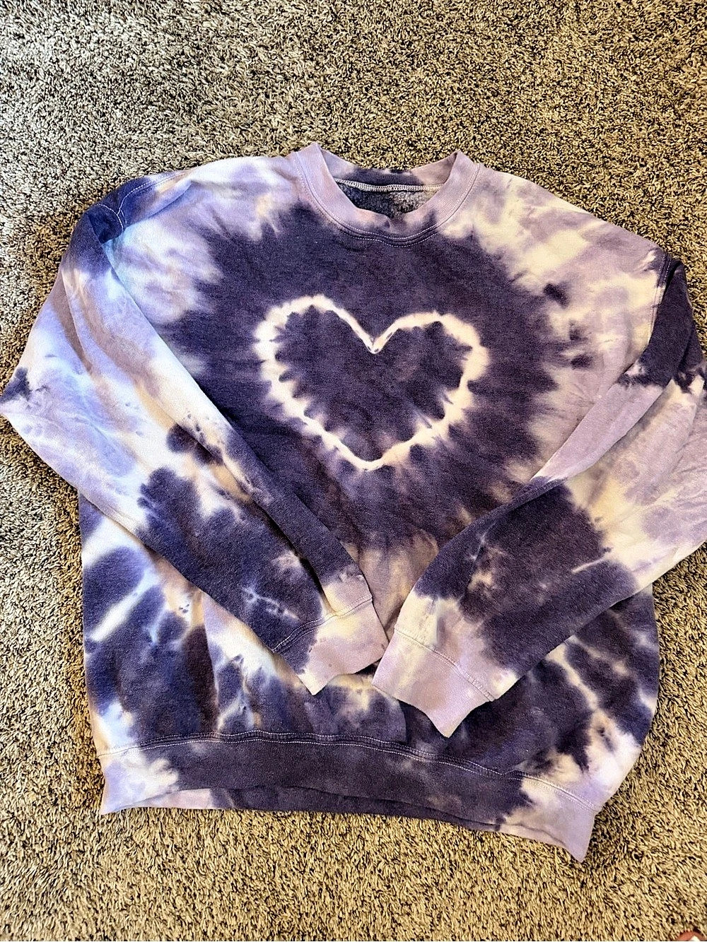 Urban Renewal Remade Heart Tie-Dye Crew Neck Sweatshirt Purple & White